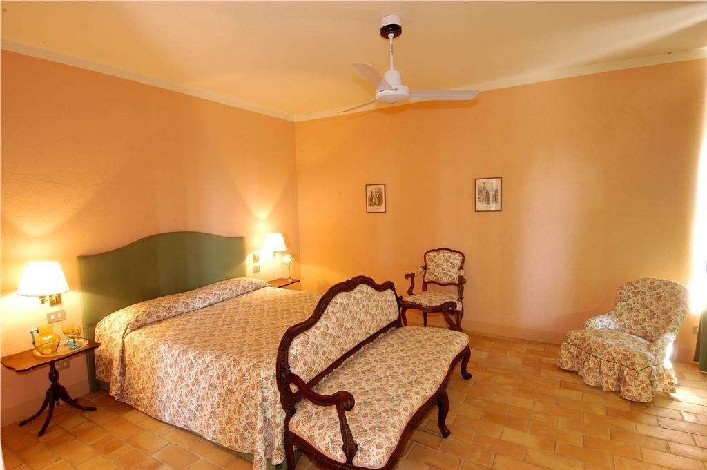 Agriturismo Il Torrione Πινερόλο Δωμάτιο φωτογραφία